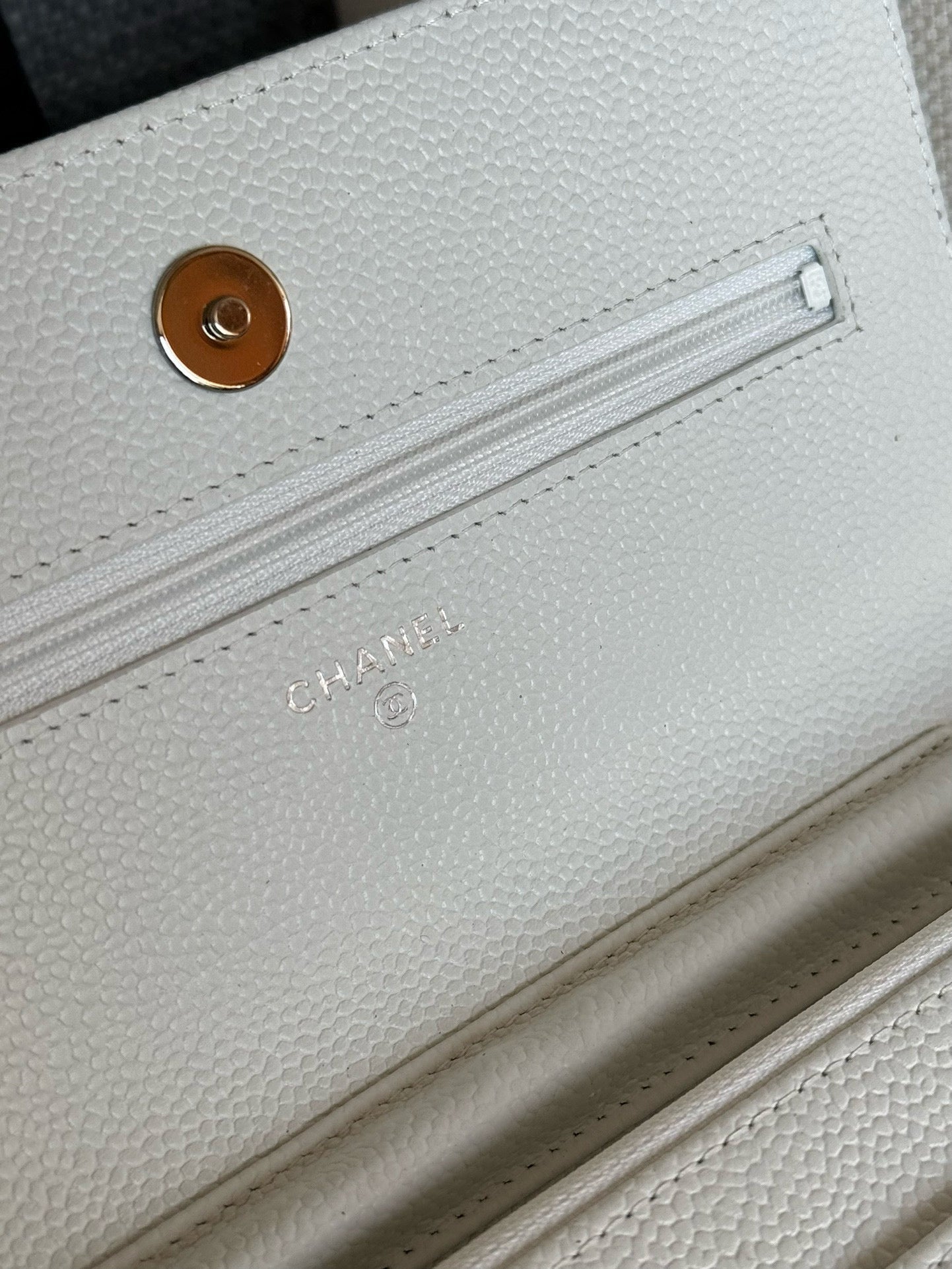 HERRAMIENTAS DE PLATA CAVIAR BLANCO WOC 19CM