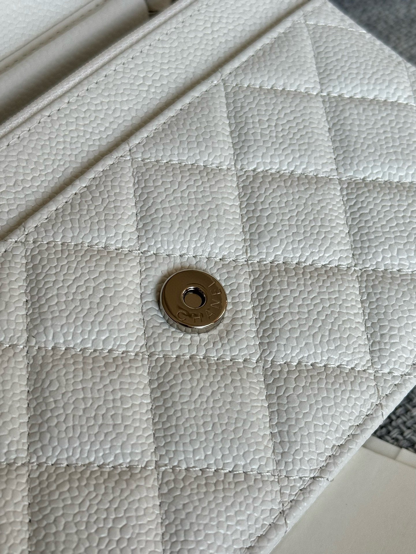 HERRAMIENTAS DE PLATA CAVIAR BLANCO WOC 19CM