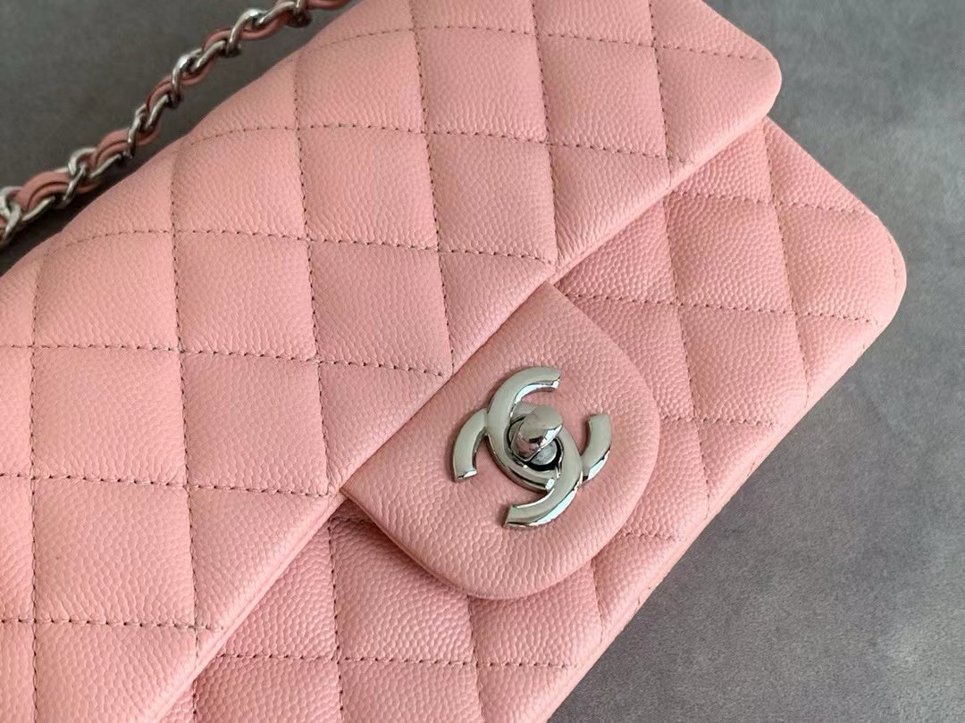 Bolso Mini con Solapa 20cm Piel Caviar Rosa Herrajes Plateados