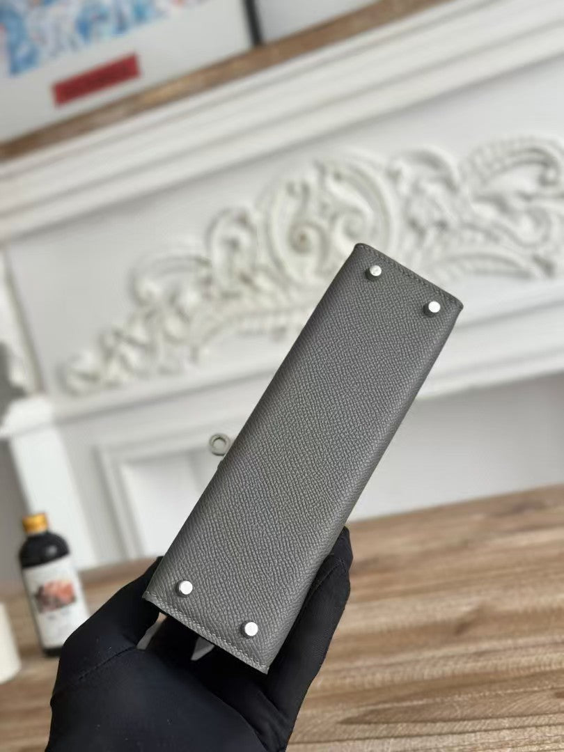 HM Mini Kelly 19 cm, color carbón, herrajes plateados Epsom