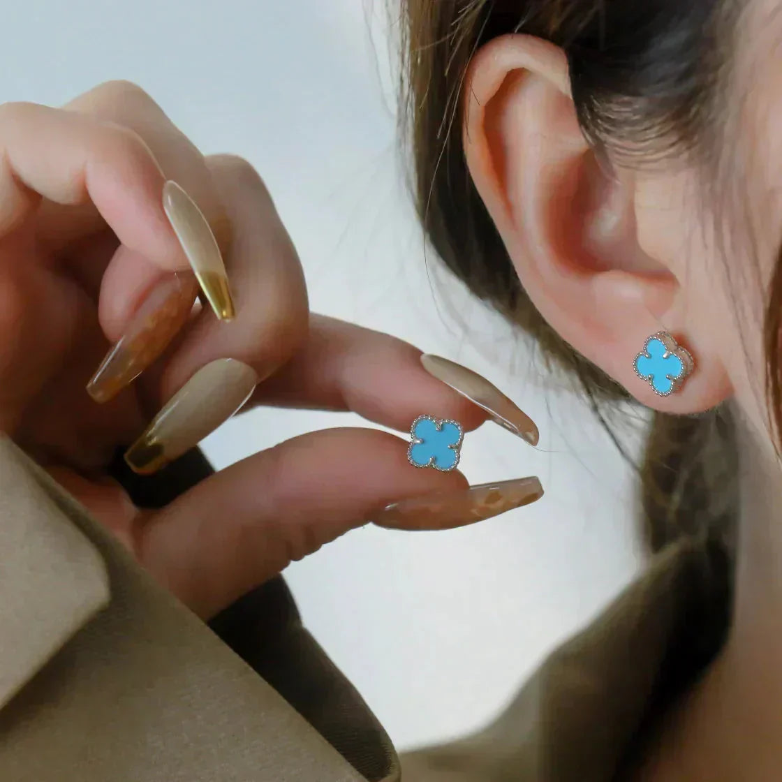 DIANA CLOVER MINI 9.5MM ONYX STUD EARRINGS SILVER