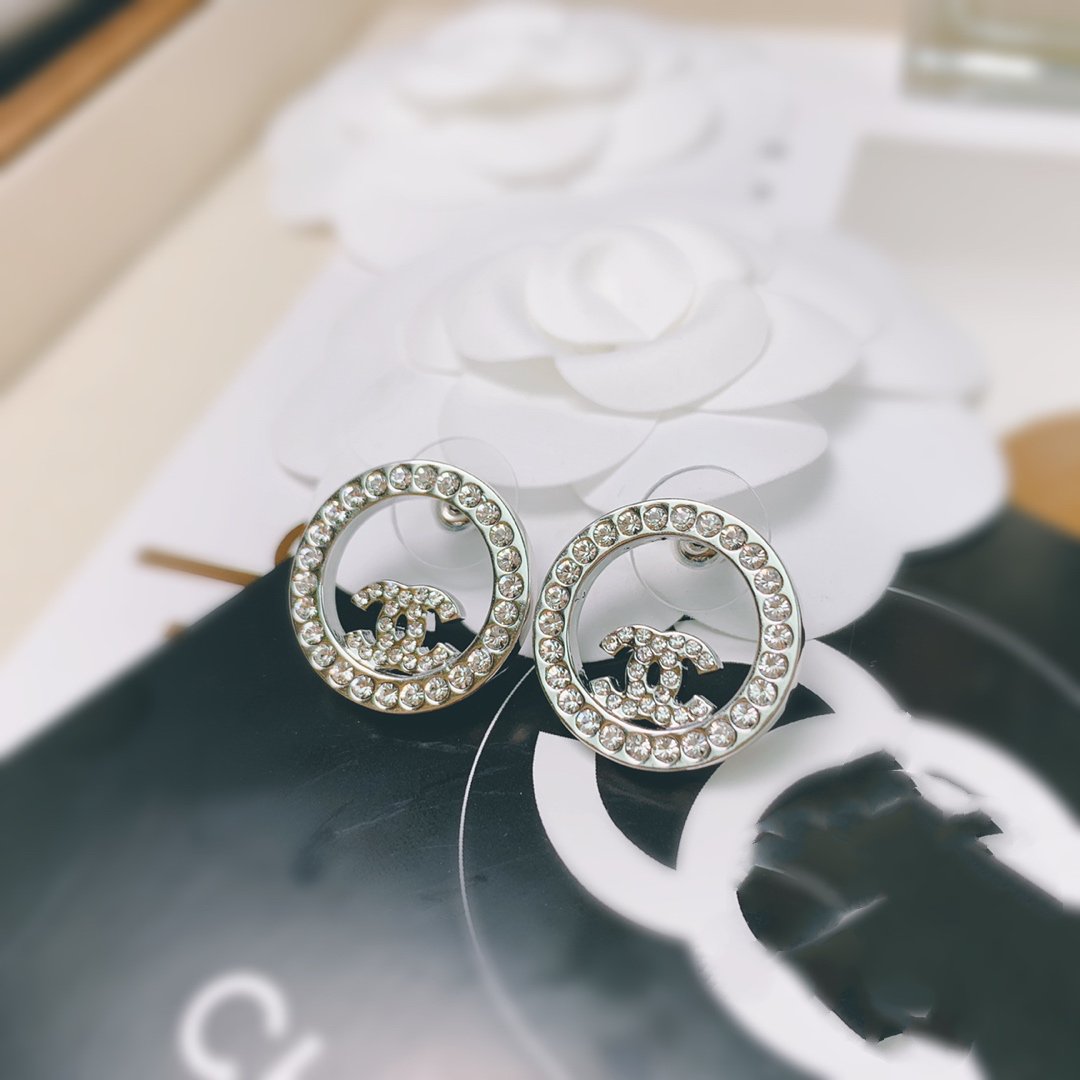 PENDIENTES DE PLATA CON DIAMANTES DOBLE C