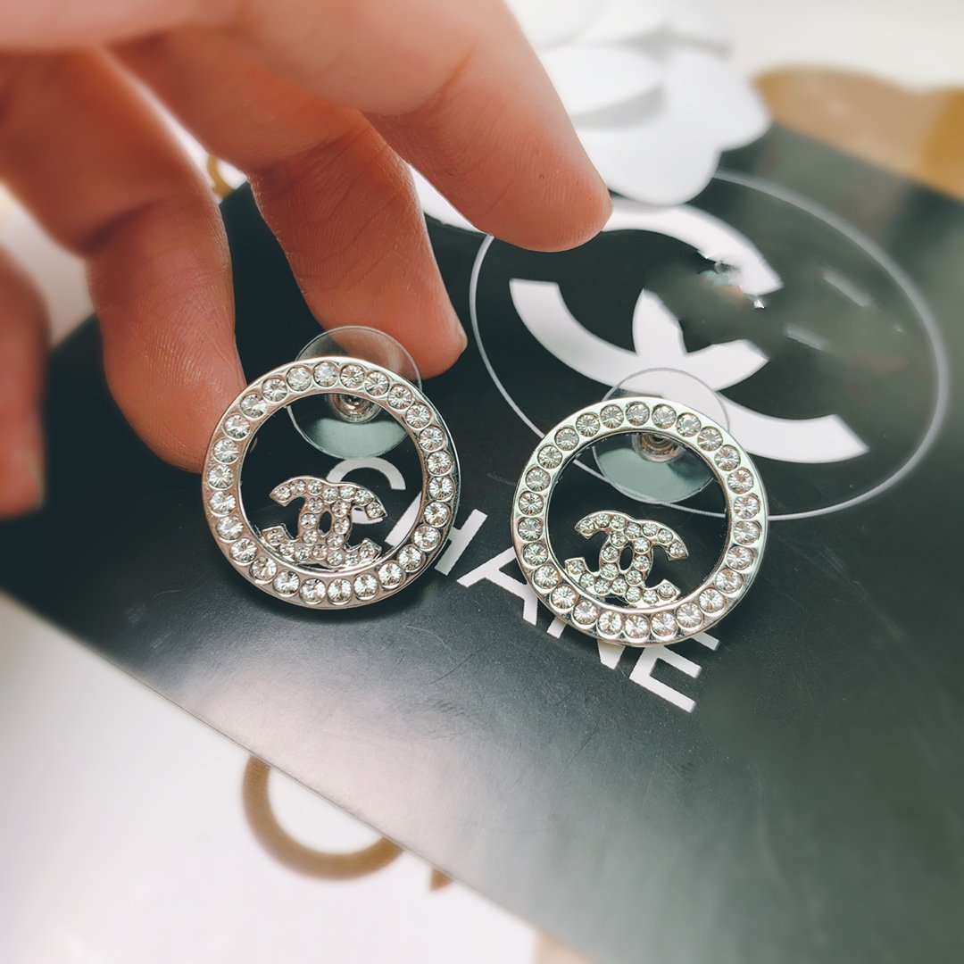 PENDIENTES DE PLATA CON DIAMANTES DOBLE C