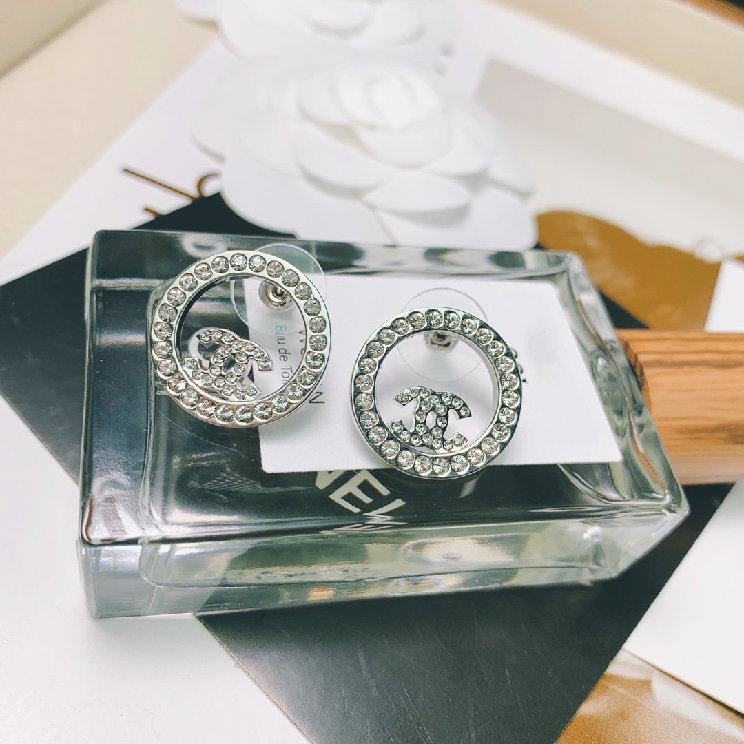 PENDIENTES DE PLATA CON DIAMANTES DOBLE C