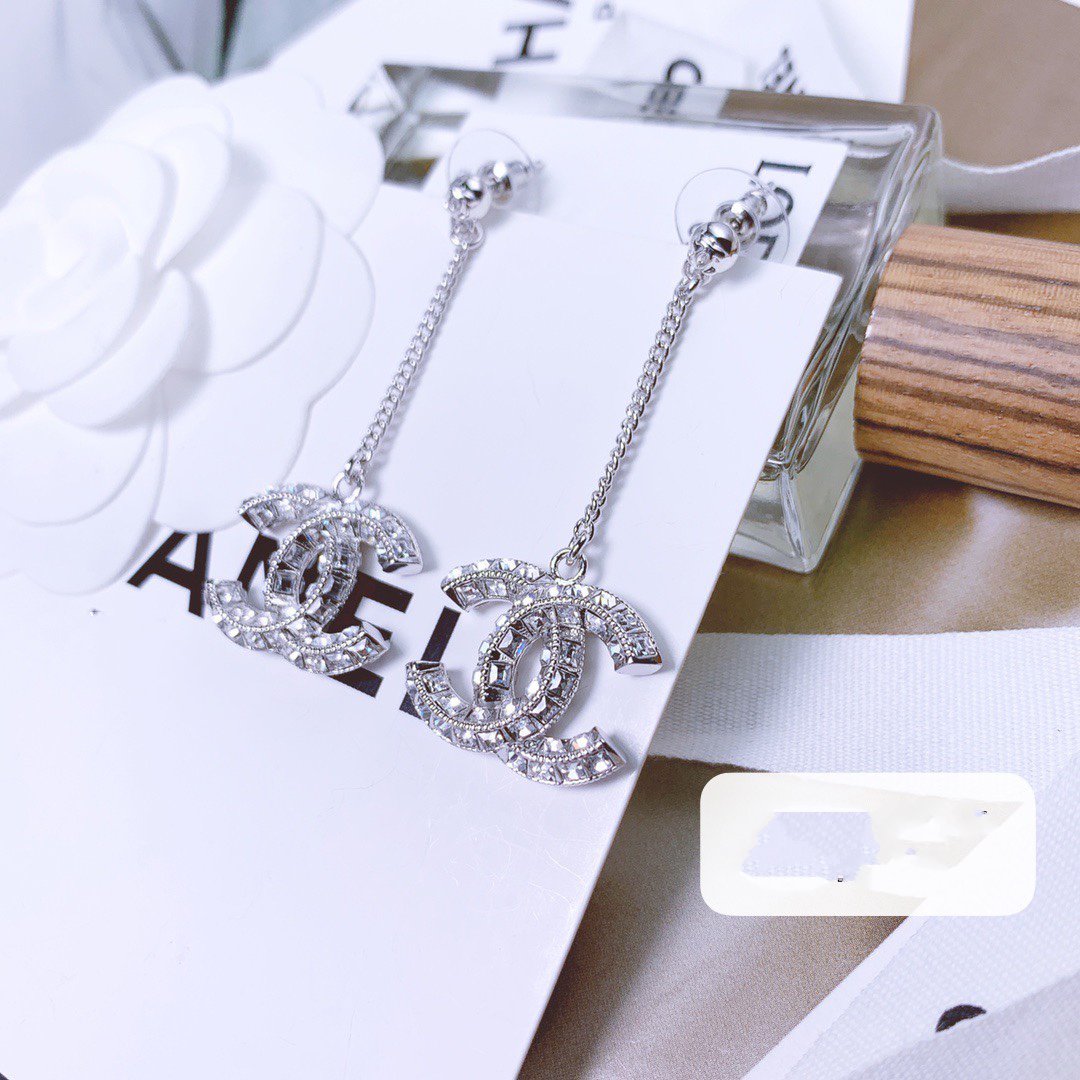 PENDIENTES DE PLATA CON DIAMANTES Y GOTA DOBLE C
