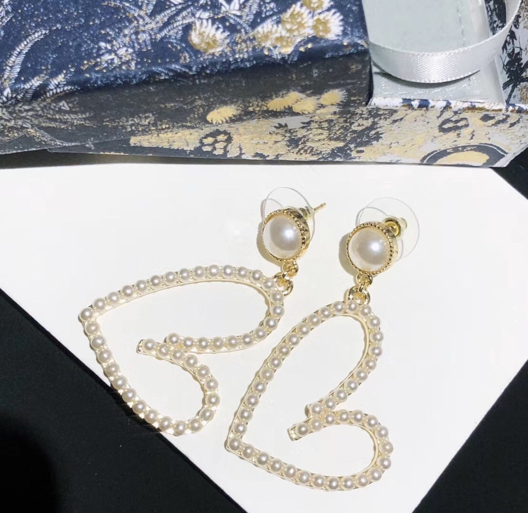 BOUCLES D'OREILLES COEUR OUVERT PLAQUÉ OR PERLE