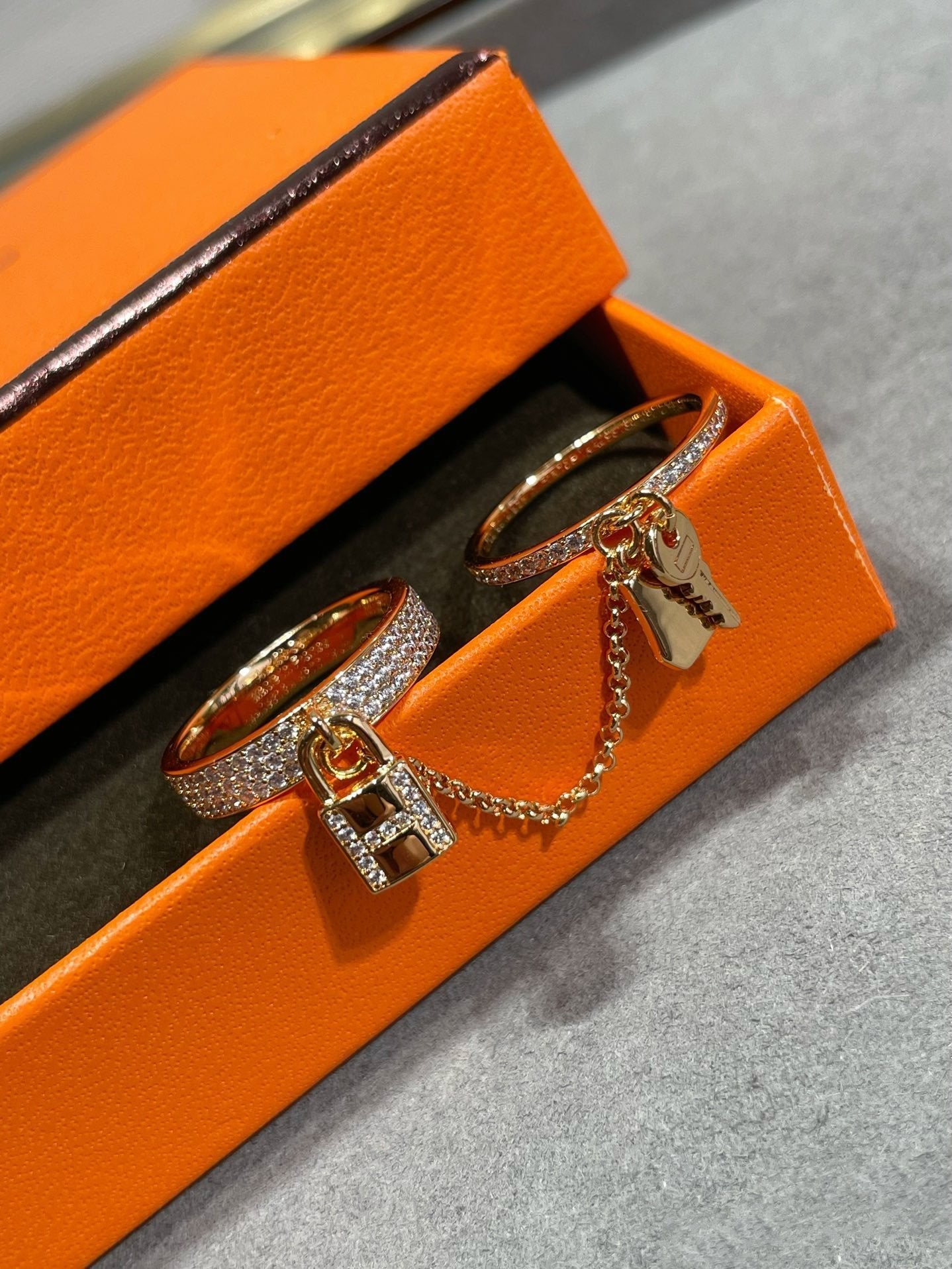BAGUE DOUBLE CLOCHETTE DIANA HM KELLY EN OR ROSE AVEC DIAMANTS