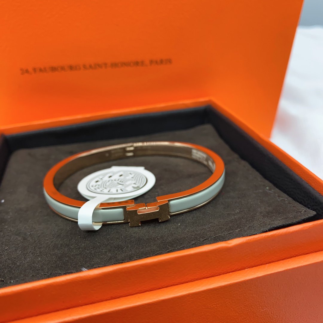 DIANA CLASSIC HM CLIC GREEN 8MM ENAMEL BRACELET