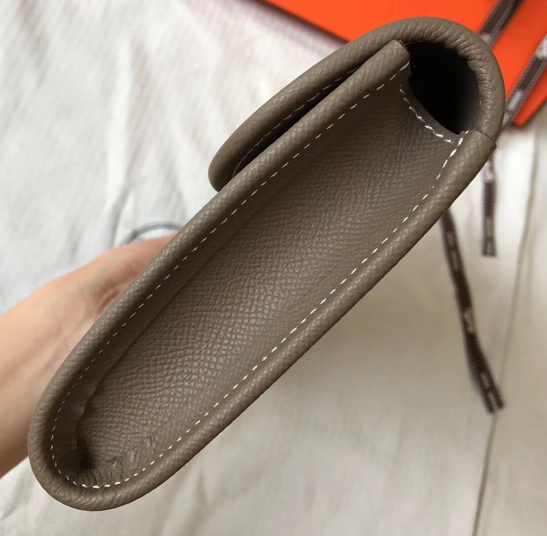 Clutch Hermes Jige Elan 29 en piel Epsom gris topo
