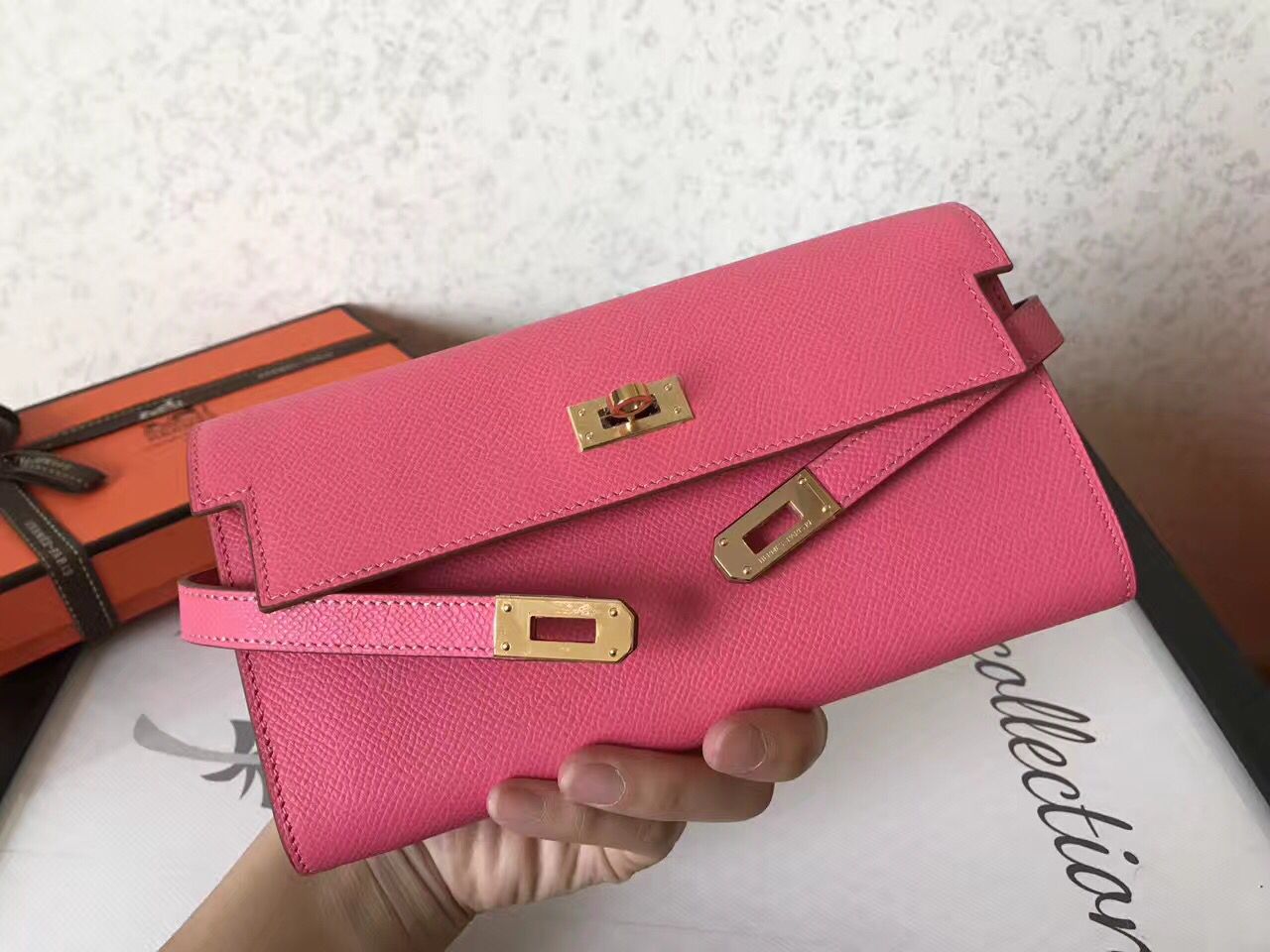 Cartera larga Kelly de 20 cm de piel de Epsom rosa