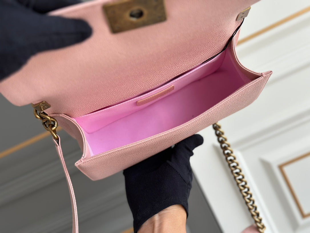 Niño mediano 25 rosa acolchado caviar antiguo ghw