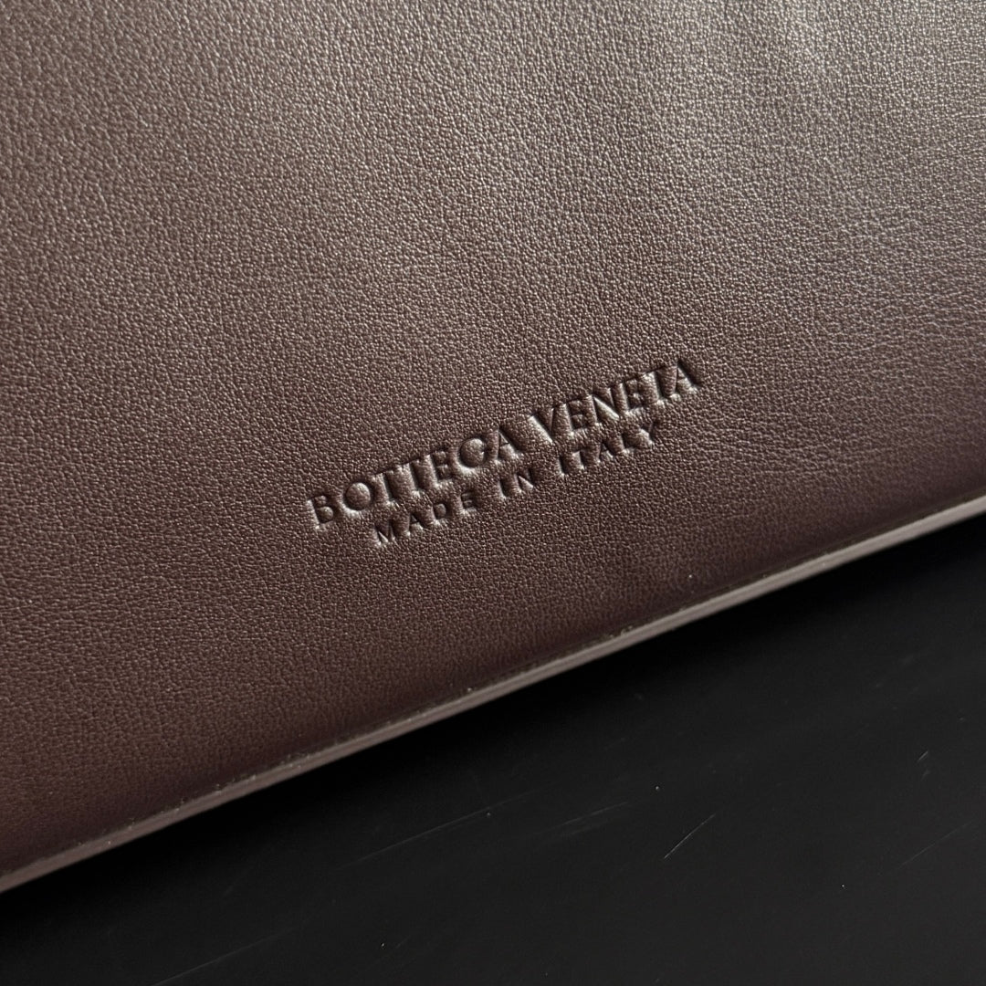 Sac BV Ciao Ciao Medium 34 cm en cuir chocolat 242928