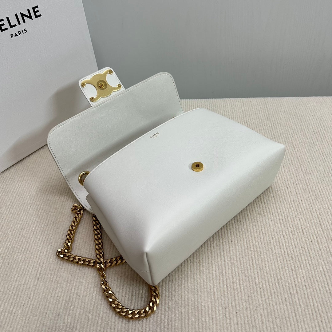BOLSO MEDIANO VICTOIRE 25 EN PIEL DE BECERRO FLEXIBLE BLANCA CON HERRAJES DORADOS
