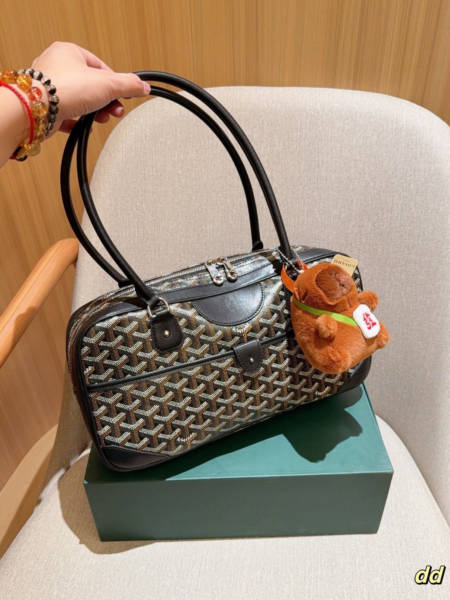 SAC SAINT MARTIN 34 EN TOILE GOYARDINE NOIRE ET CUIR DE VEAU