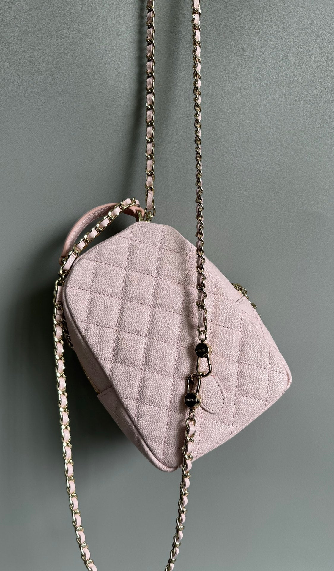 MOCHILA CC MINI 18 ROSA CAVIAR HARDWARE DORADO CLARO