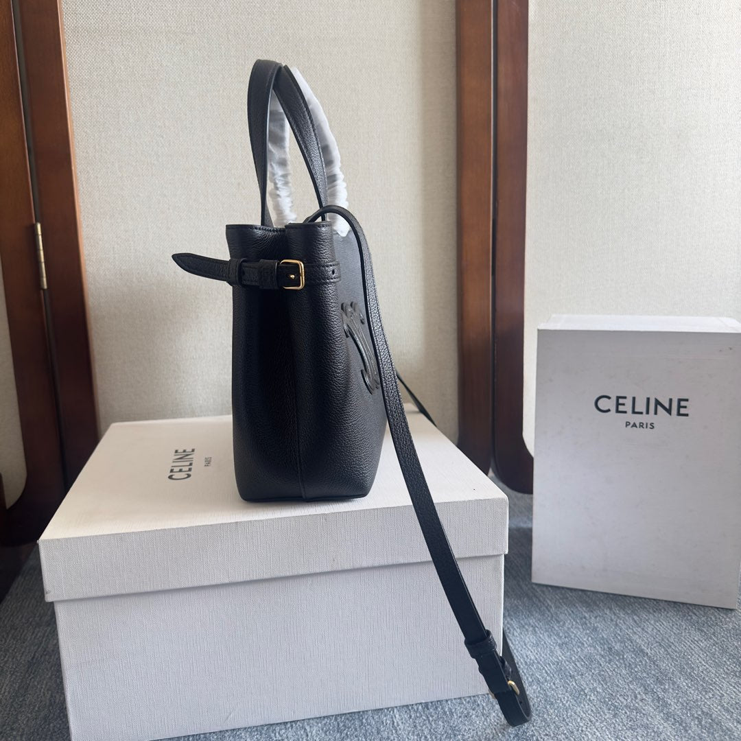 MINI CABAS ANA'S CUIR TRIOMPHE 20 EN CUIR DE VEAU GRAINÉ NOIR