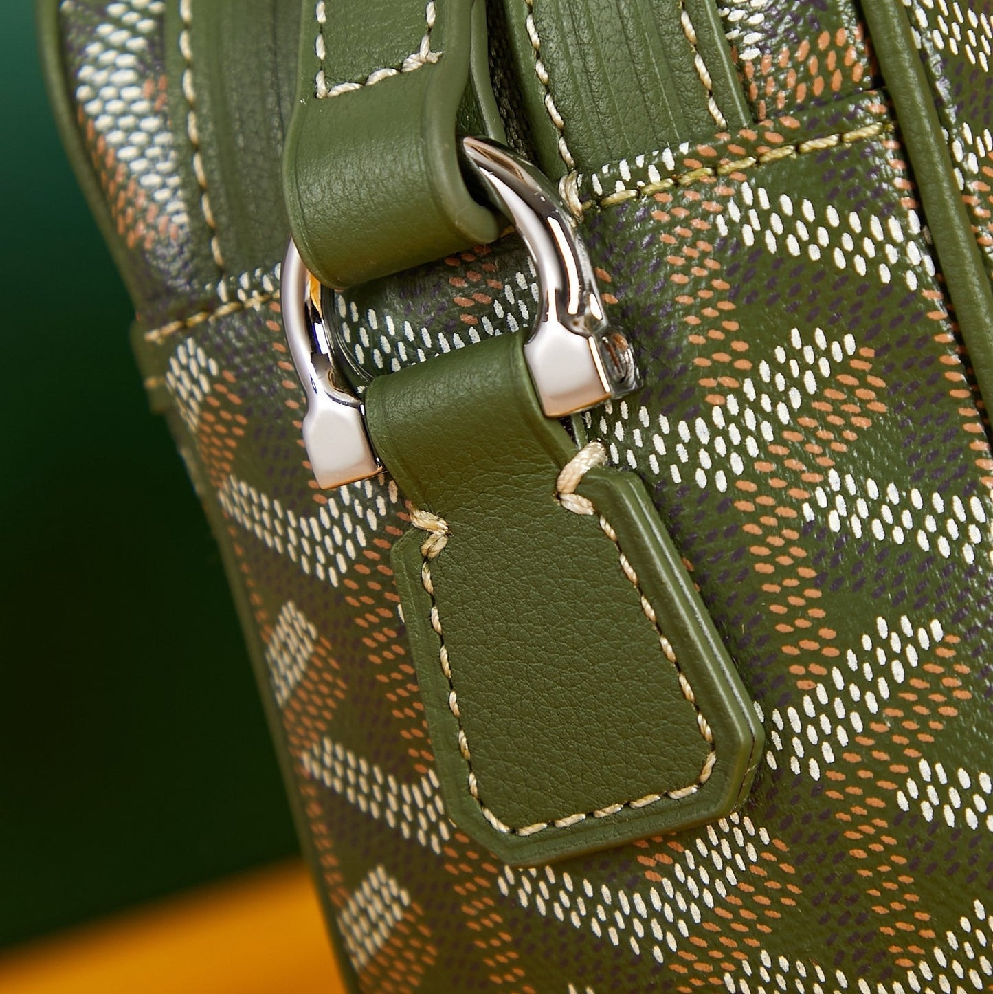 SAC CAP-VERT PM 22 EN TOILE GOYARDINE VERT BOIS