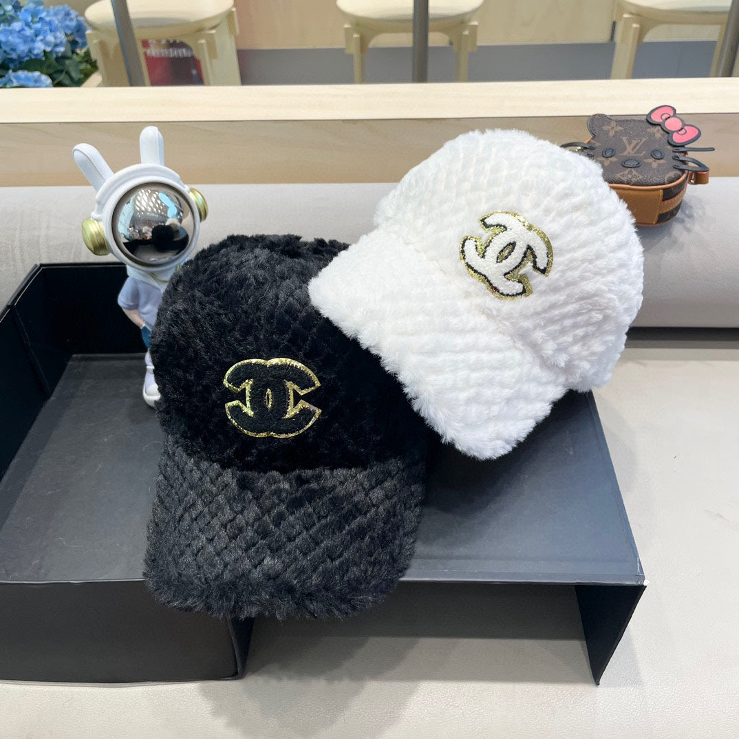 BASEBALL CAP IN BLACK FLEECE 431371