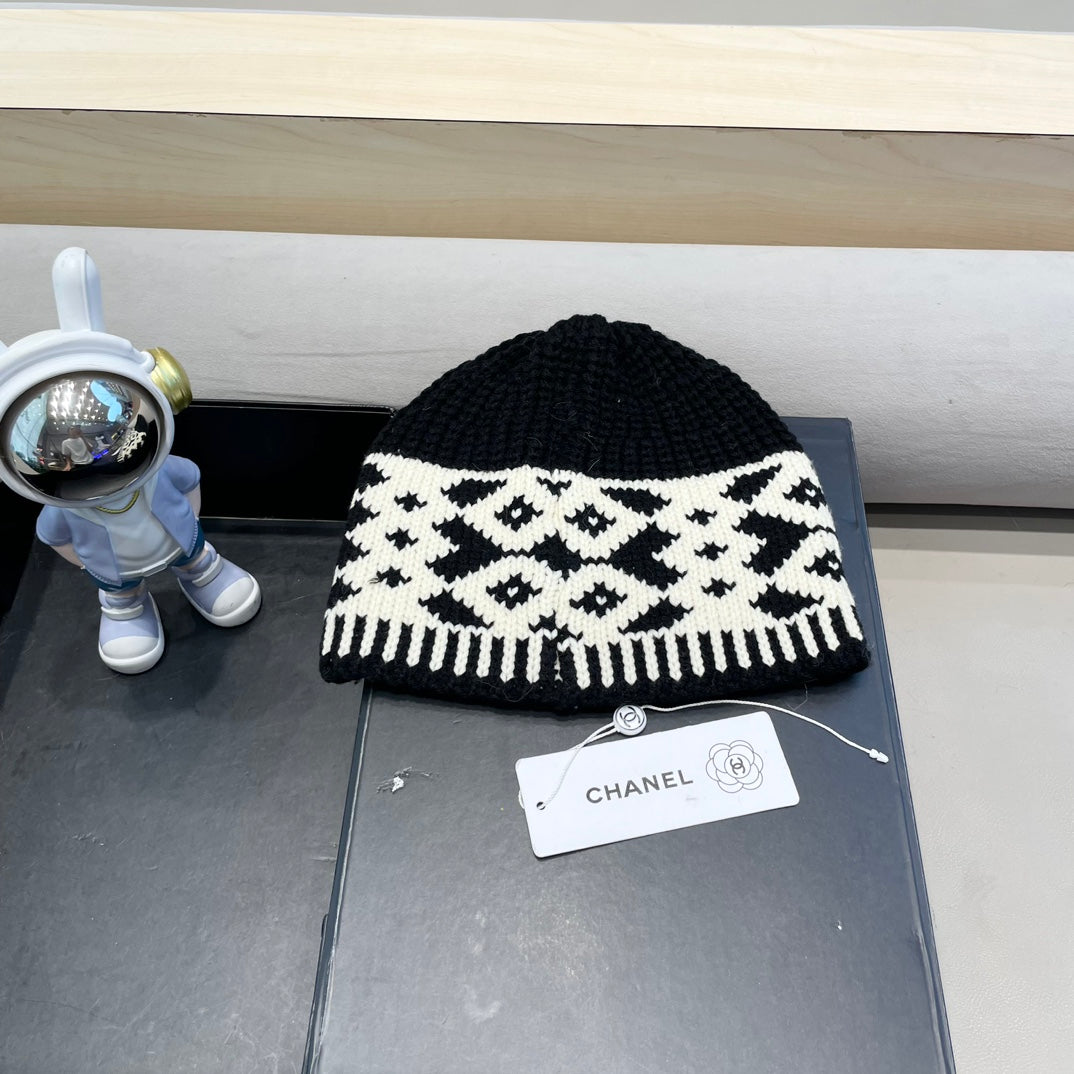 GORRO DE LANA NEGRA MIXTA BLANCA 431698