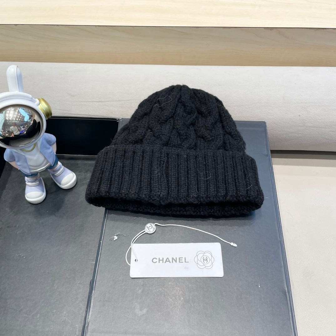 BONNET EN LAINE NOIRE 431707