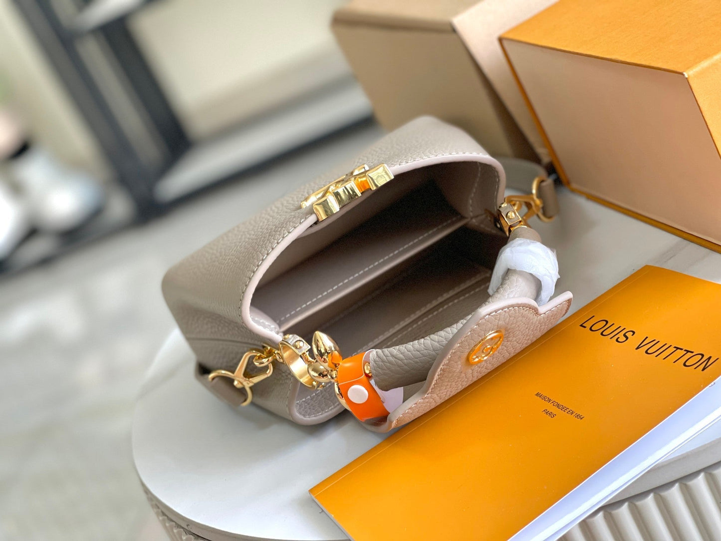 CAPUCINES MINI 21 QUINCAILLERIE OR TAURILLON BEIGE FONCÉ