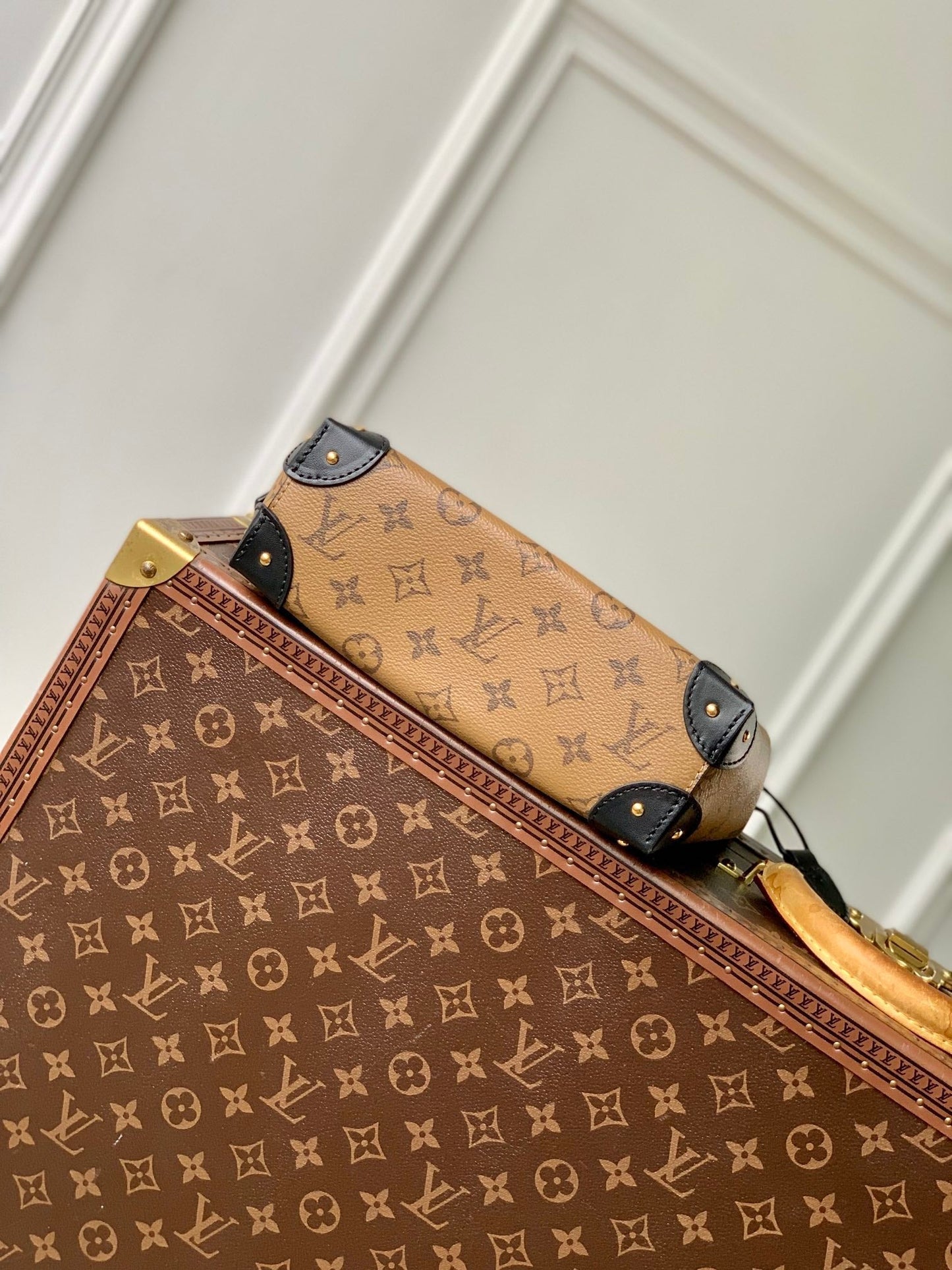 NO¨¦ TRUNK 23 IN BROWN MONOGRAM REVERSE CANVAS GOLD HARDWARE