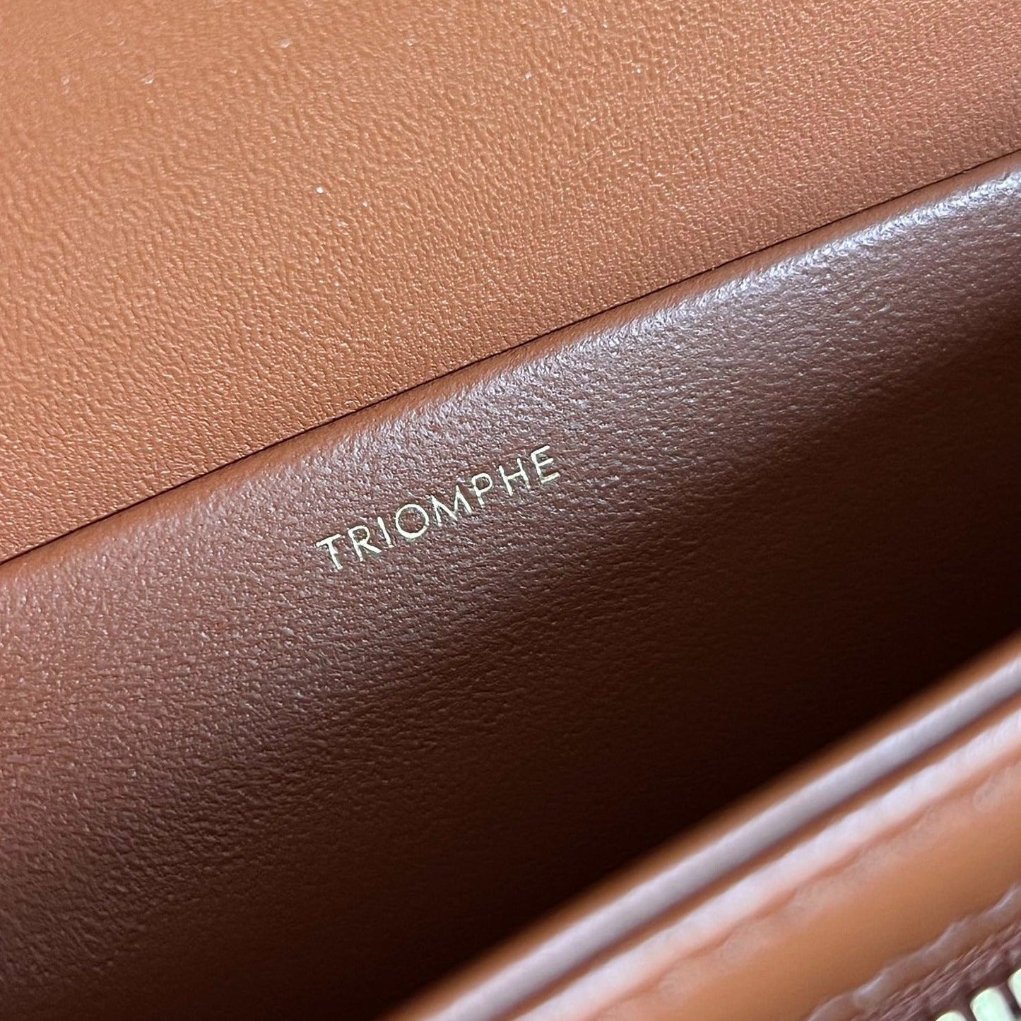 CLASSIQUE TRIOMPHE 22 PIEL DE BECERRO LISA BRONCEADO