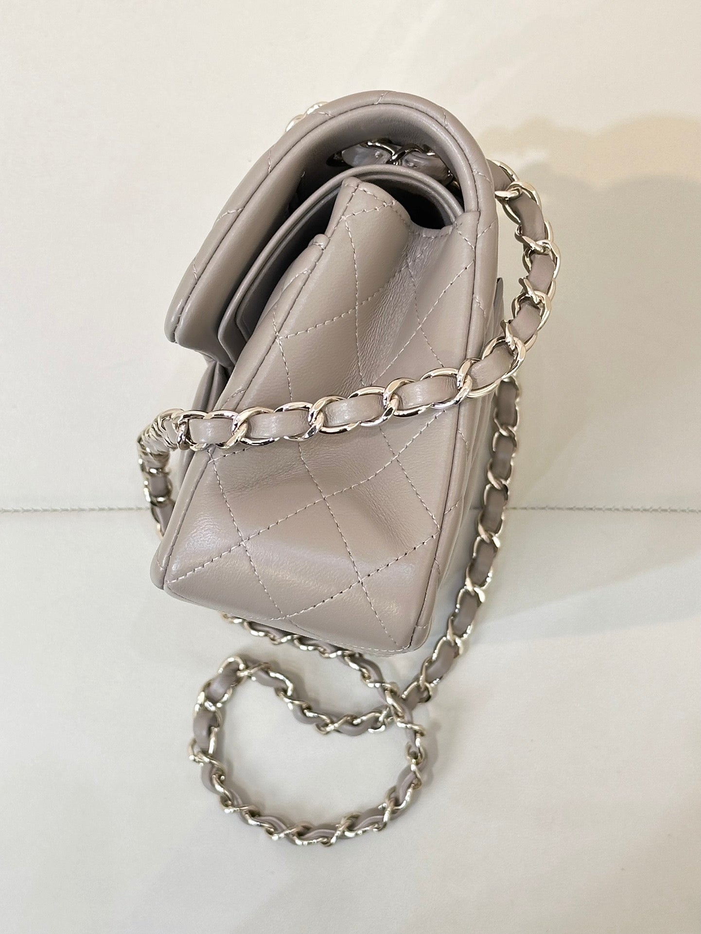 RABAT CLASSIQUE 23CM CUIR D'AGNEAU BEIGE QUINCAILLERIE OR CLAIR