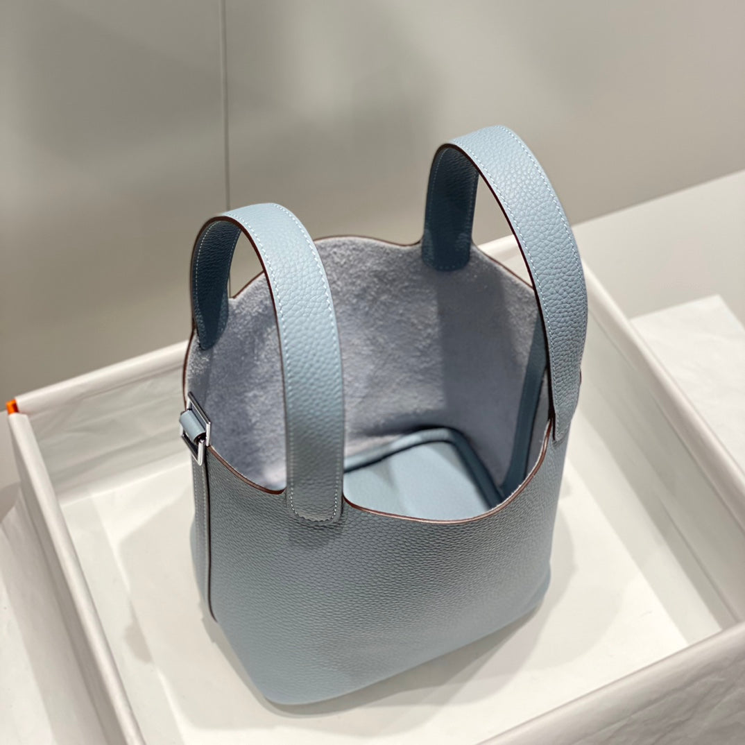 serrure picotin bleu ciel clair cuir togo quincaillerie argentée