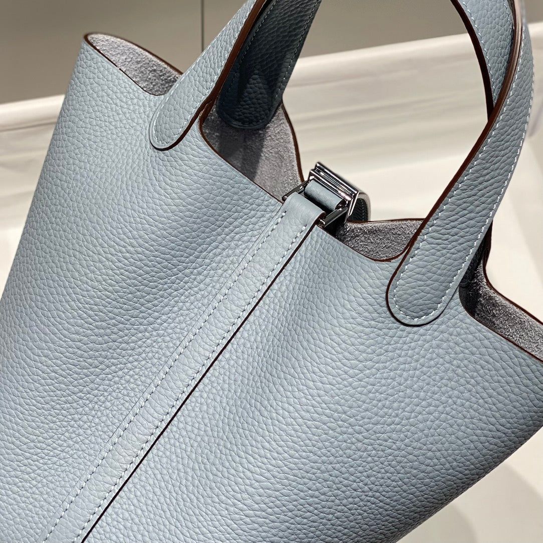 serrure picotin bleu ciel clair cuir togo quincaillerie argentée