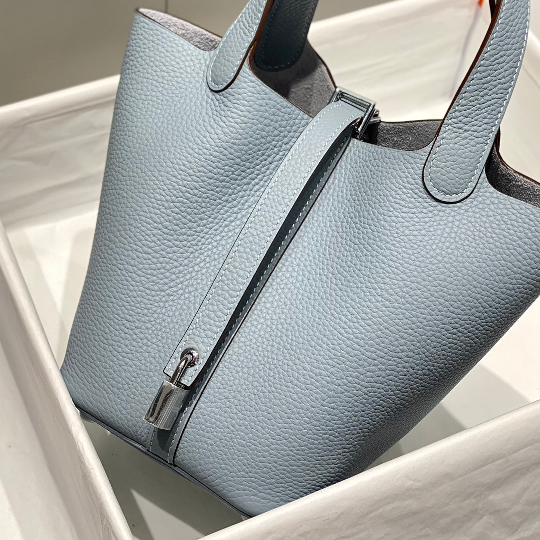 serrure picotin bleu ciel clair cuir togo quincaillerie argentée