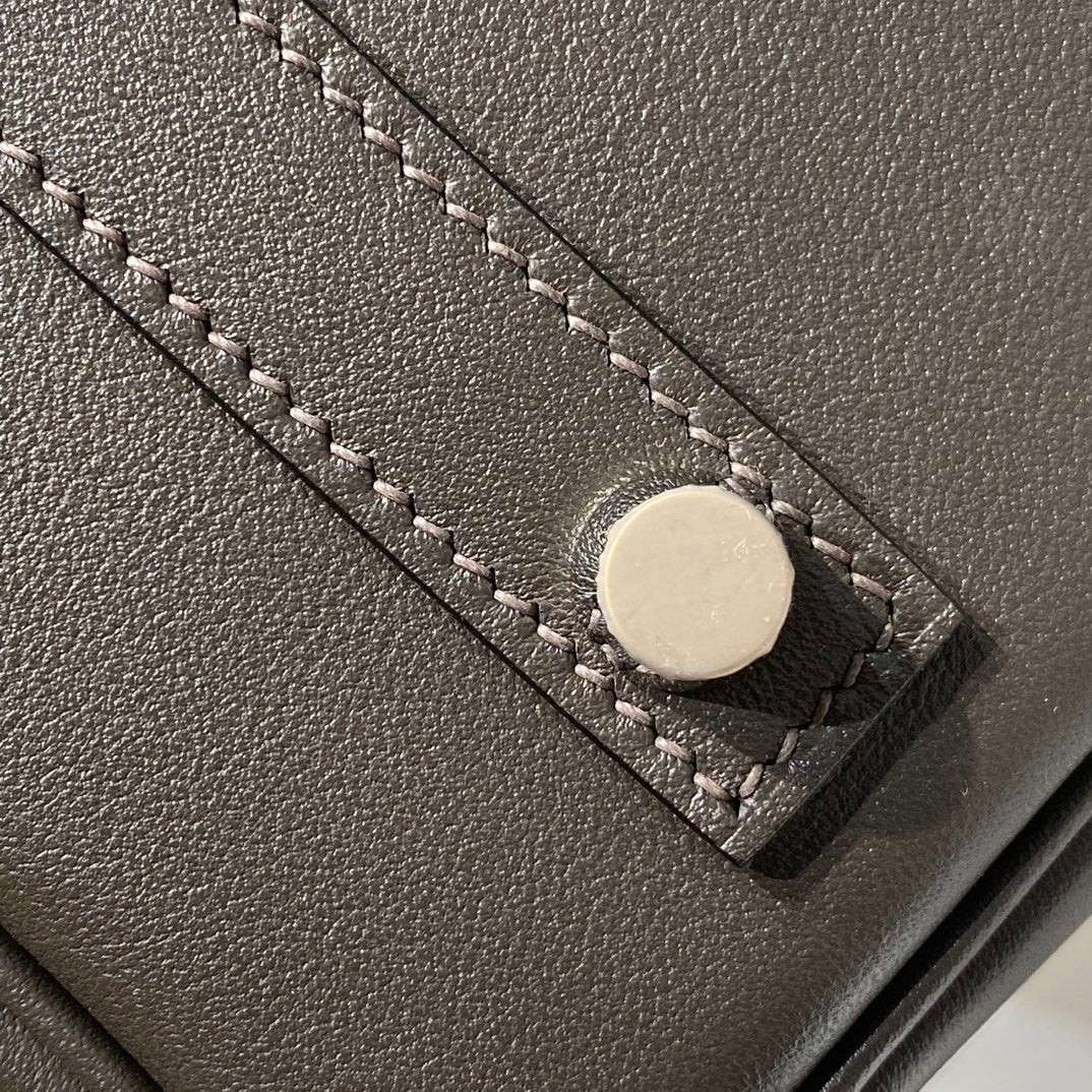 Sac à bandoulière HM Birkin 29 en cuir noir chocolat 222332