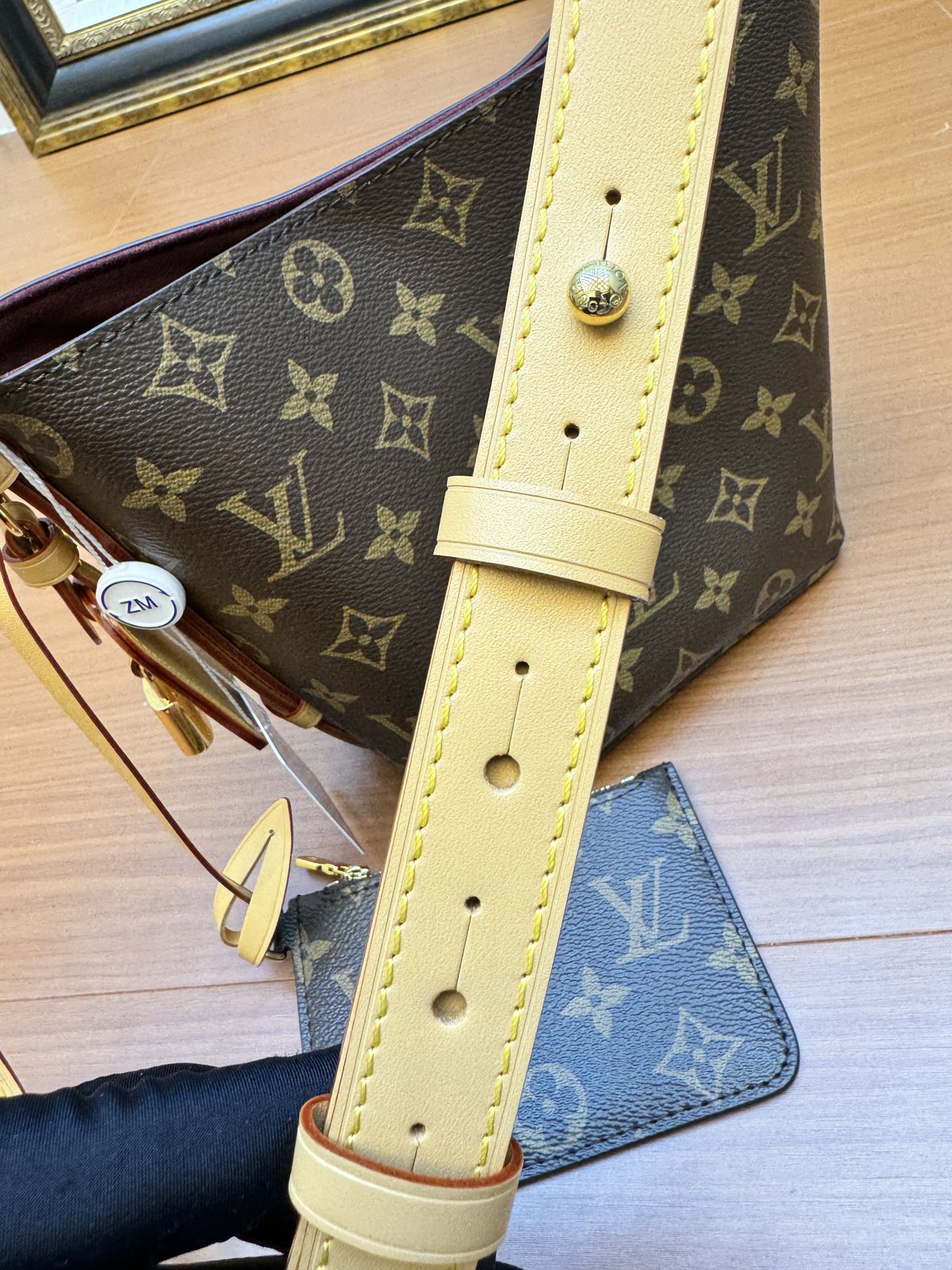 Sac à main LV All In BB 16 cm en toile monogrammée marron 206007