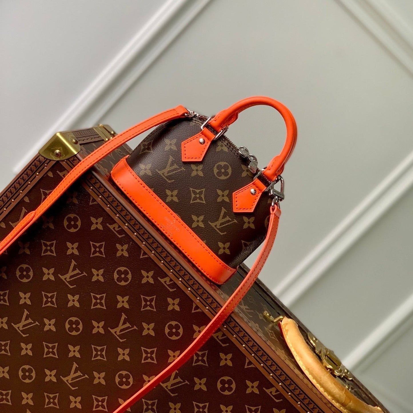 Alma Nano 18 Monogram Canvas Piel de becerro naranja