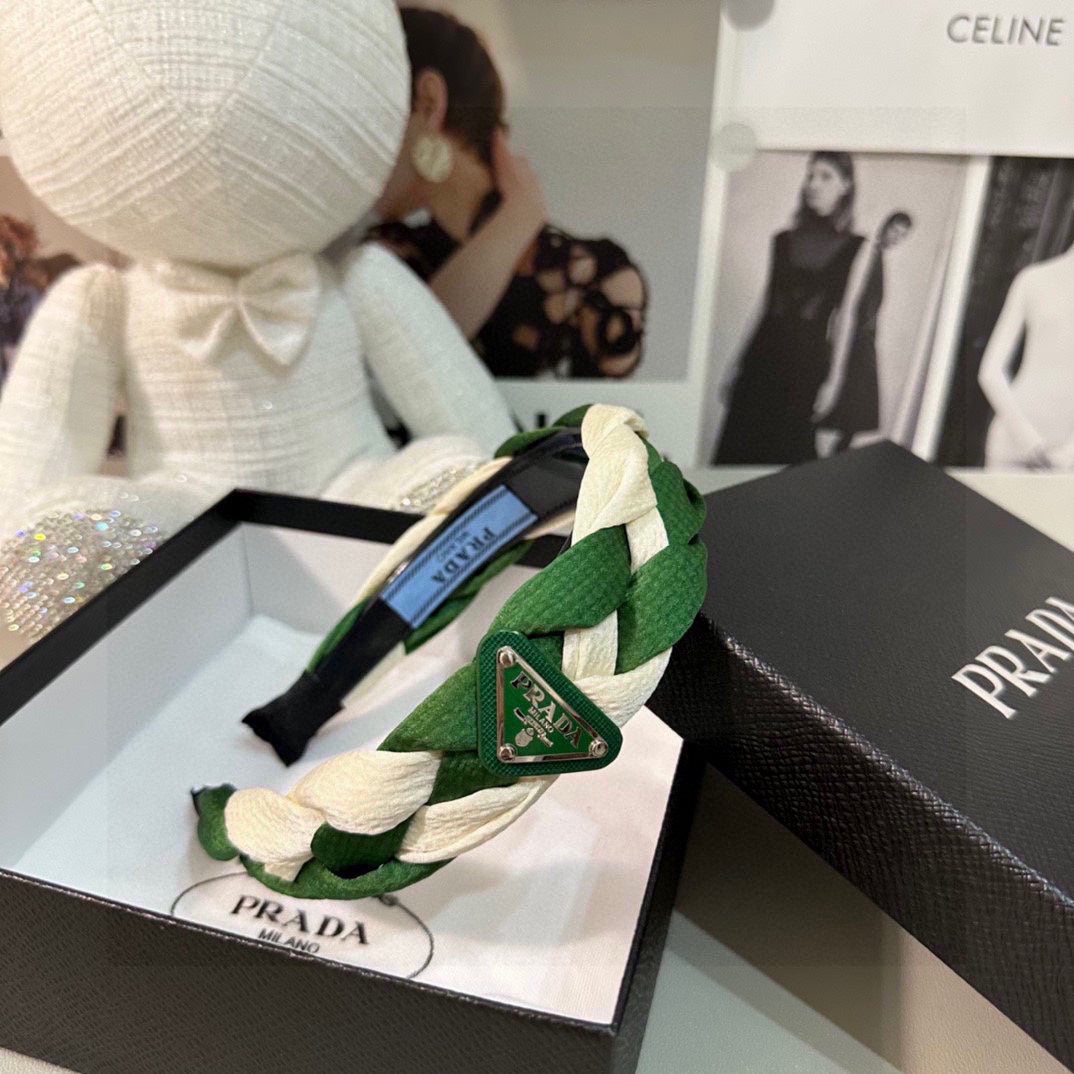 DIADEMA TRENZADA EN TELA VERDE Y BLANCA 316685