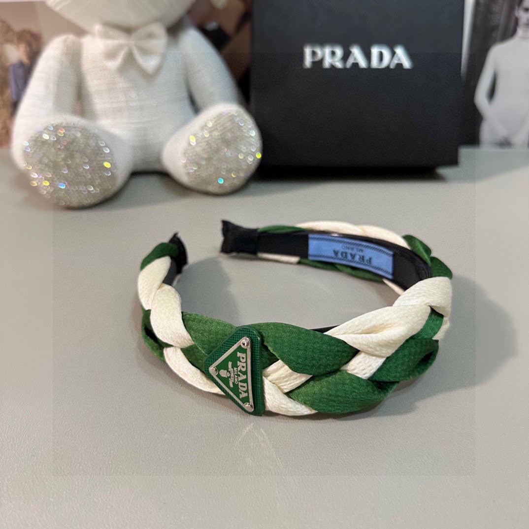 DIADEMA TRENZADA EN TELA VERDE Y BLANCA 316685