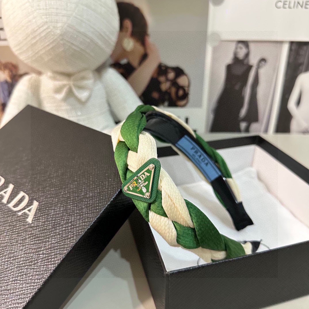 DIADEMA TRENZADA EN TELA VERDE Y BLANCA 316685