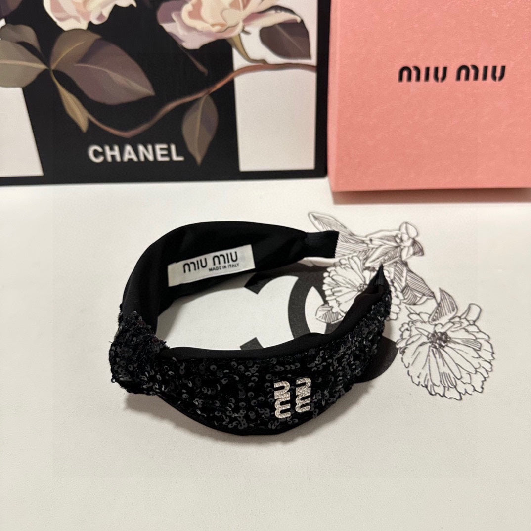 BANDEAU EN VELOURS NOIR ORNÉ DE PAILLETTES 361159