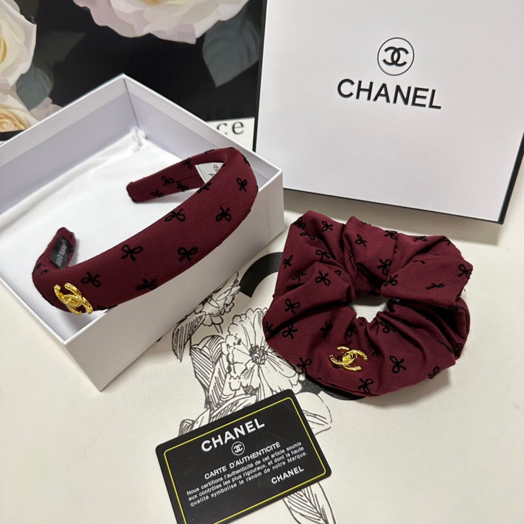 CONJUNTO DE DOS PIEZAS EN TELA ROJO RUBÍ 432842