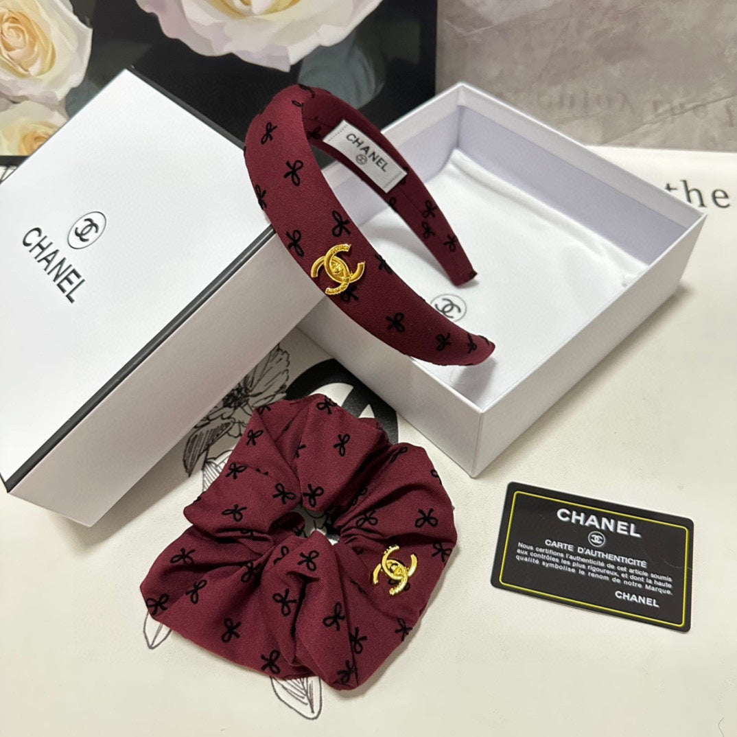 CONJUNTO DE DOS PIEZAS EN TELA ROJO RUBÍ 432842
