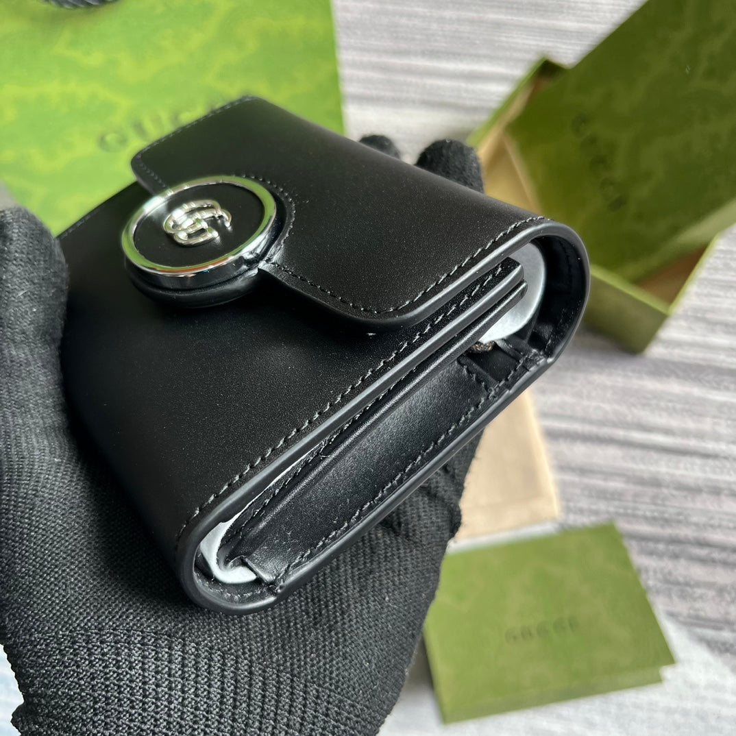 MINI CARTERA 11 EN PIEL DE BECERRO NEGRA