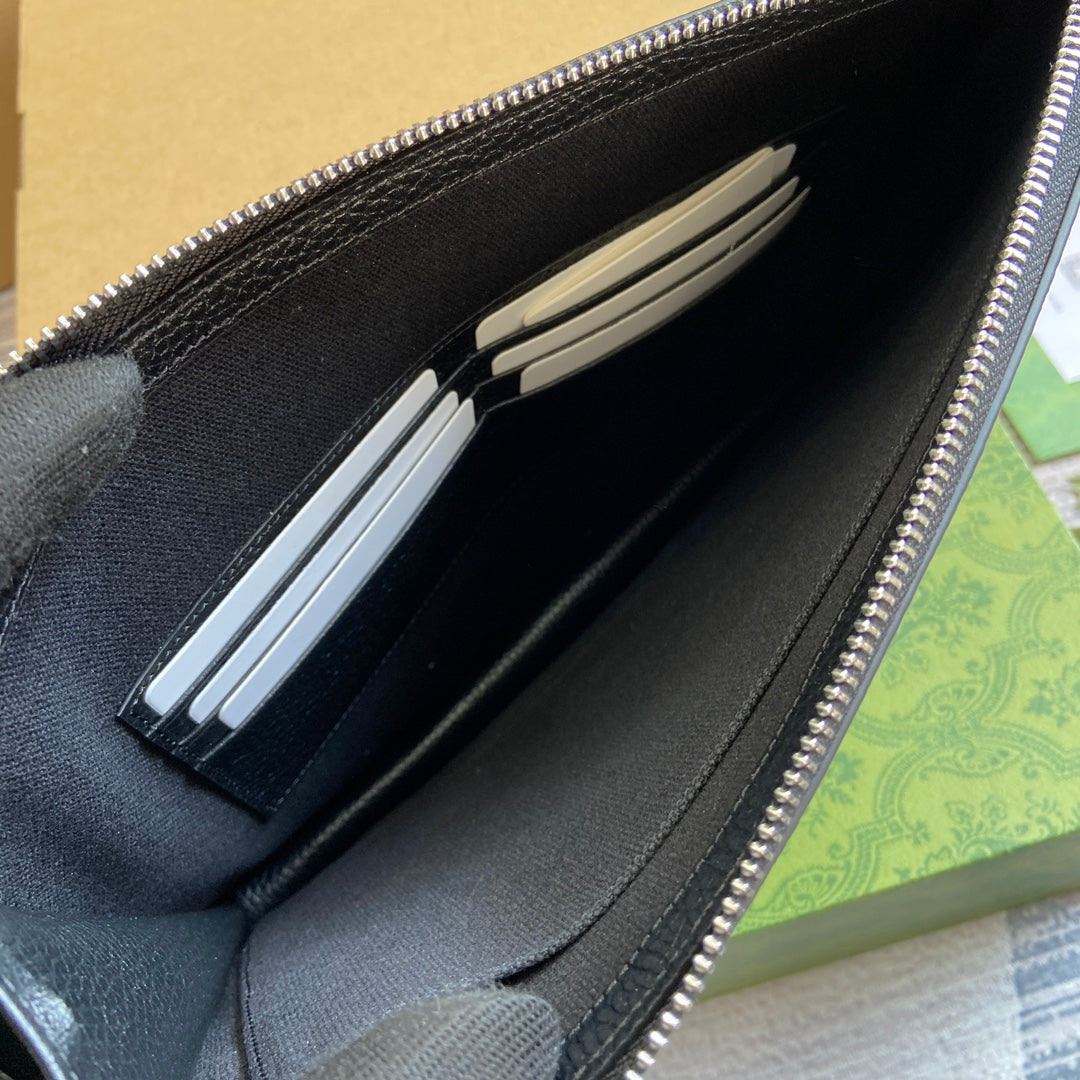 POCHETTE 28 AVEC LOGO GG EN CUIR DE VEAU NOIR