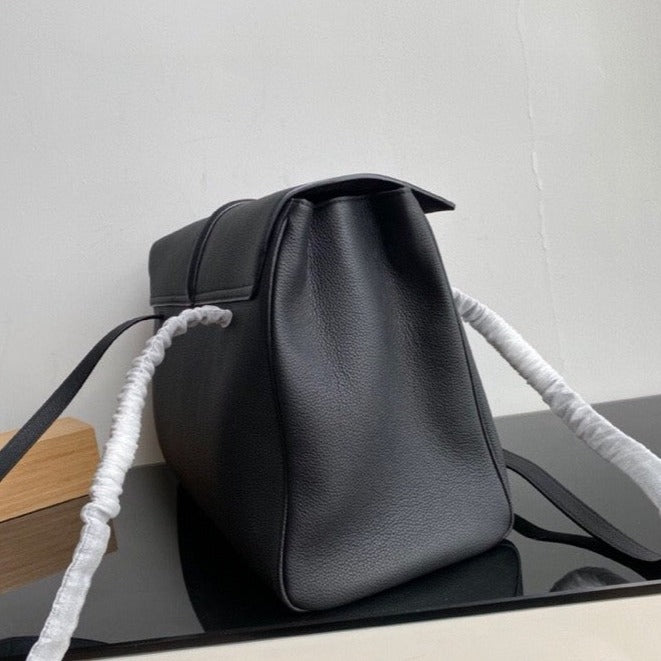 SAC SOUPLE 38 EN CUIR DE VEAU NOIR