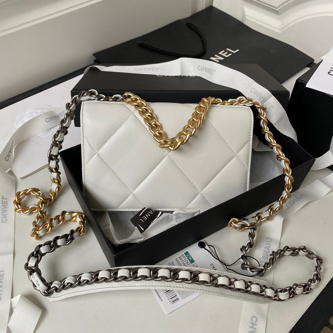 19 WOC 19CM CUIR D'AGNEAU BLANC QUINCAILLERIE OR