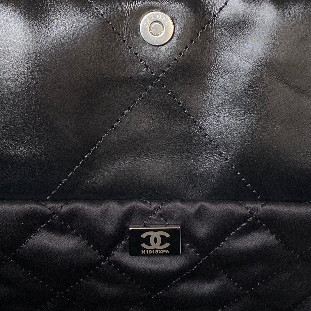 Bolso Hobo 22 CC 24C 45cm Piel de cordero negra