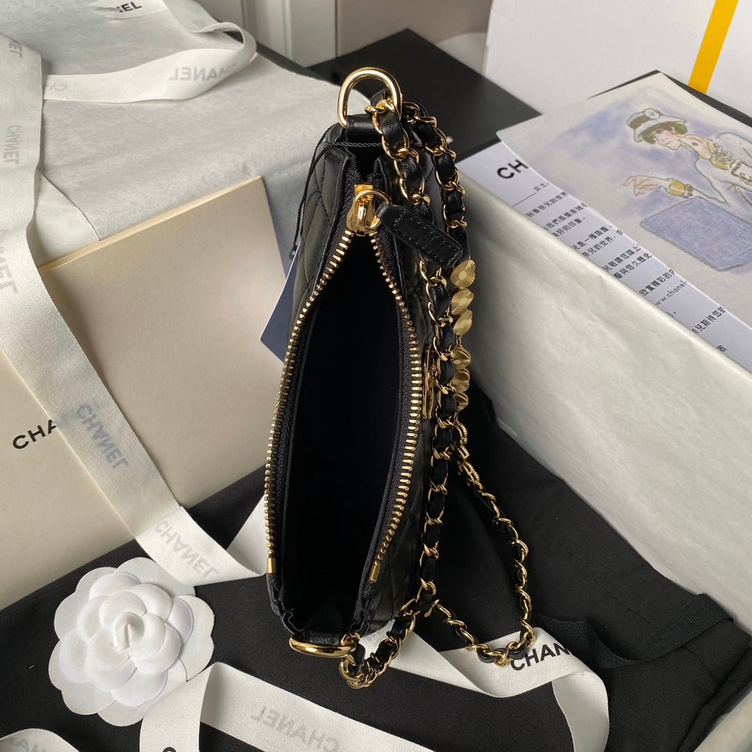 Bolso hobo cc de 24 peniques, 20 cm, piel de cordero negra, herrajes dorados