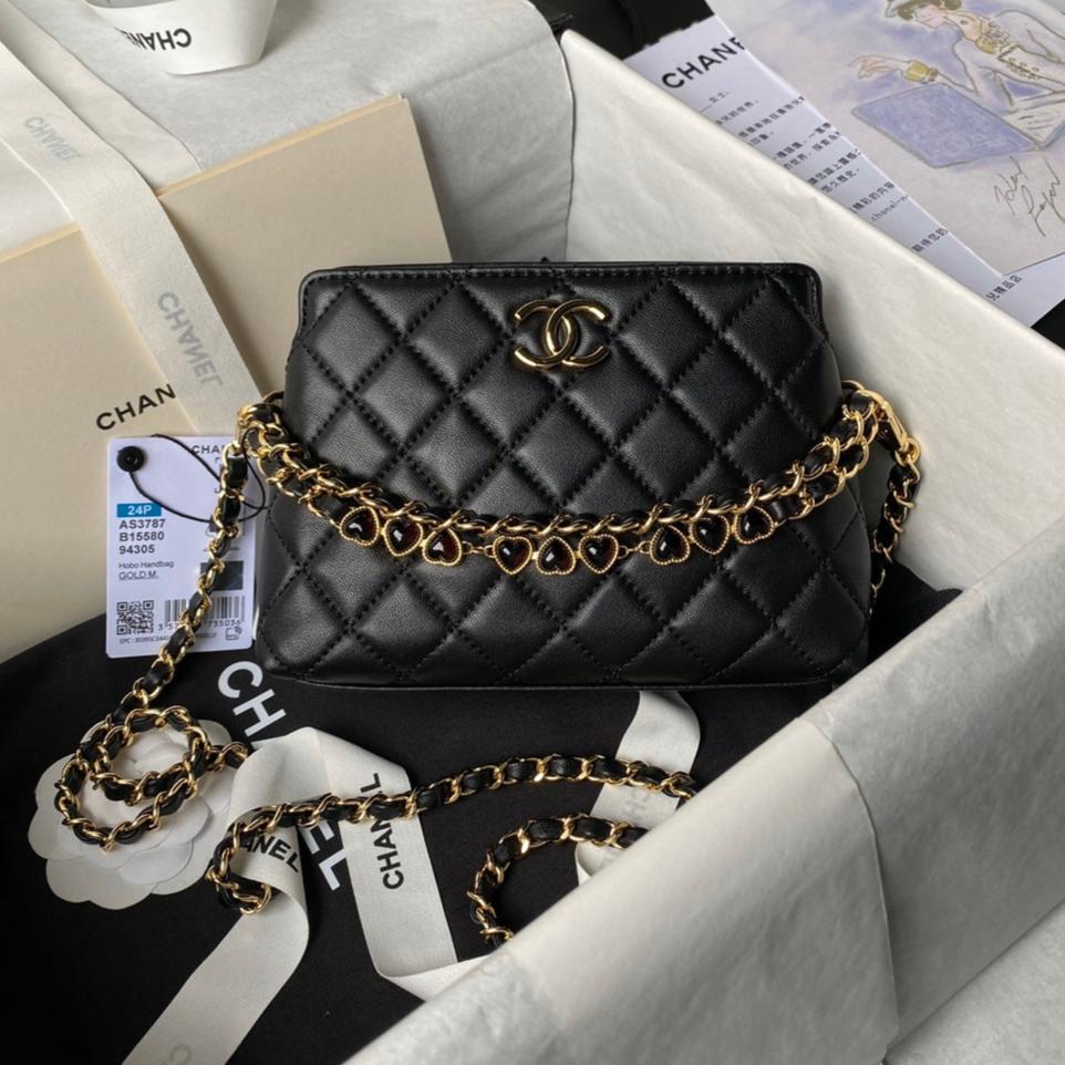 Pochette 24p avec chaîne 19cm en cuir d'agneau noir