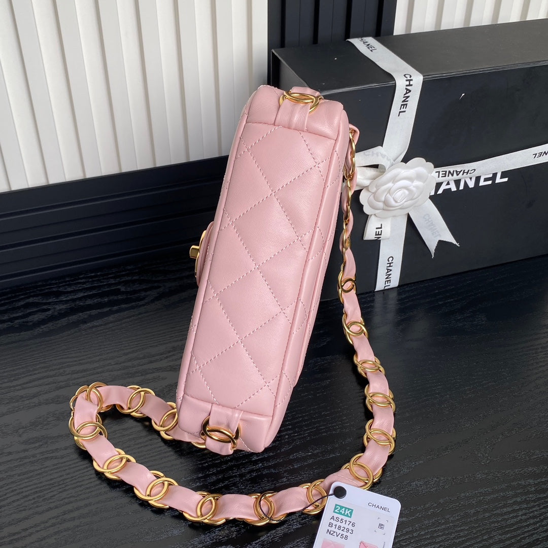 Bolso mini con solapa CC 24K de 21 cm con piel de cordero rosa y herrajes dorados