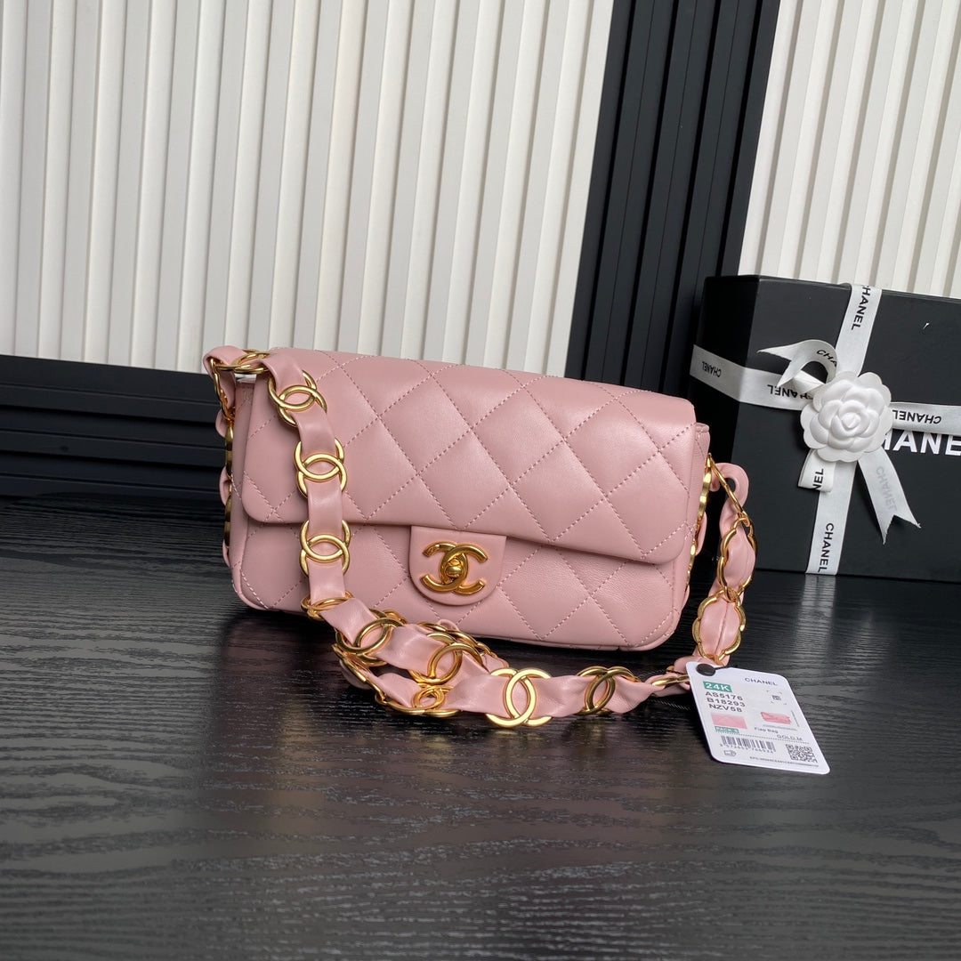 Bolso mini con solapa CC 24K de 21 cm con piel de cordero rosa y herrajes dorados
