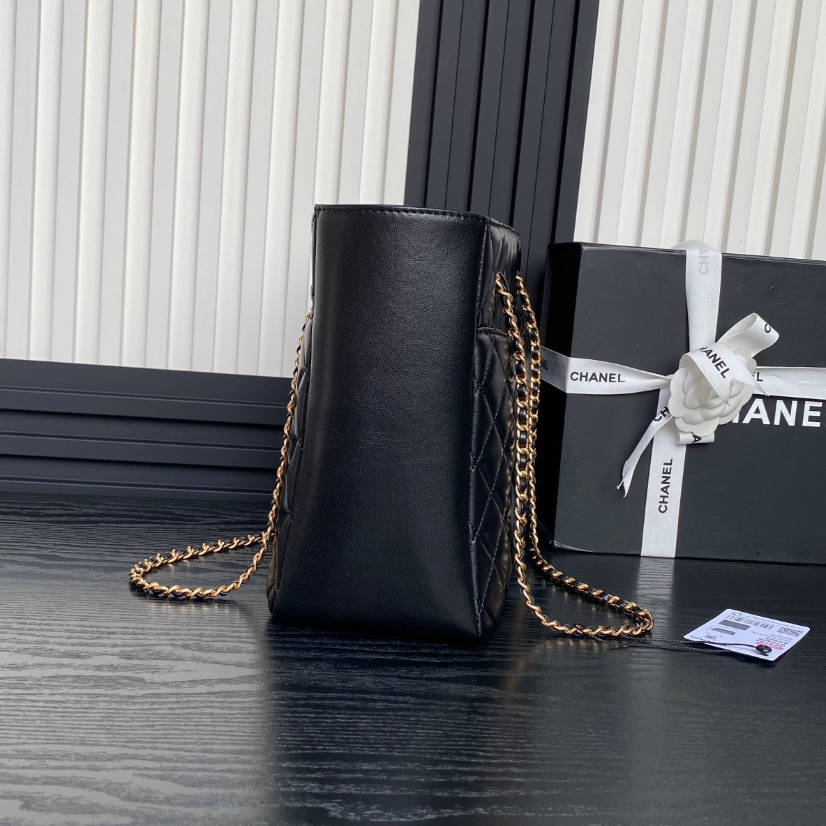24K Shopping Bag 32cm Black Calfskin Gold Hardware